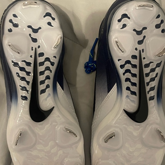 Nike hyper diamond elite 4 softball cleats - Picture 6 of 6